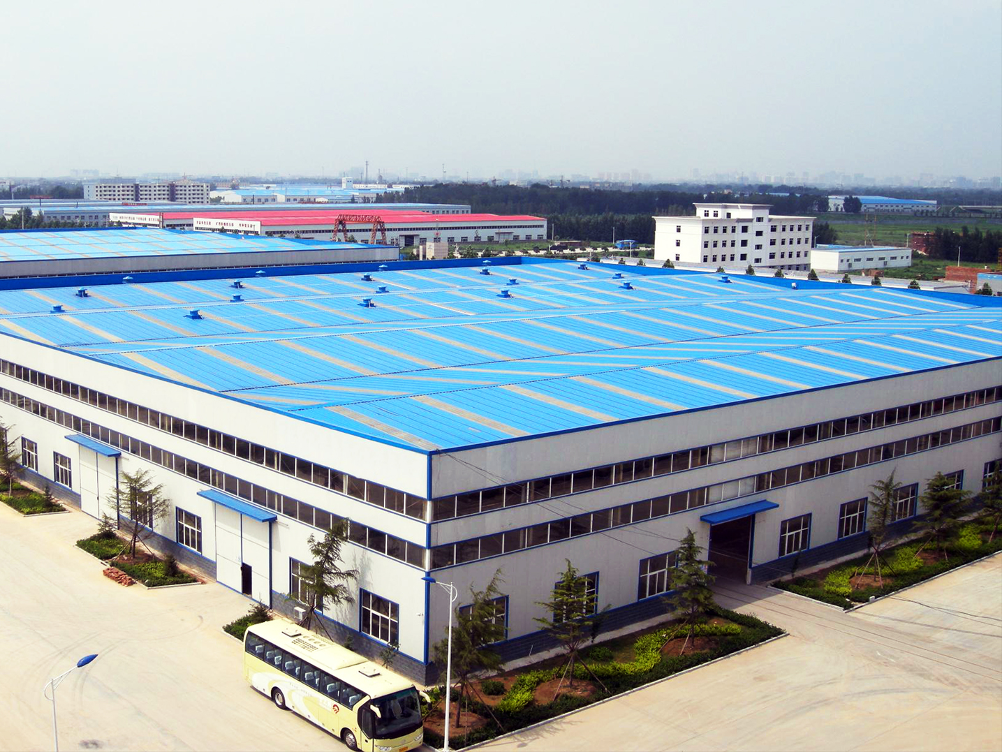 现代园艺景观新潮流 从立体绿化到无土栽培的多元融合